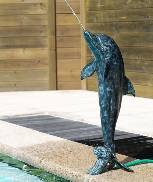 Wasserfountaine-Wasserspaier-Delphine-Bronzefigur
