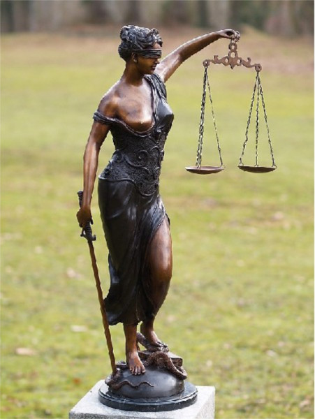 Justitia Bronzefigur 89 cm