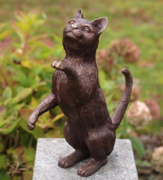 Katze aus Bronze